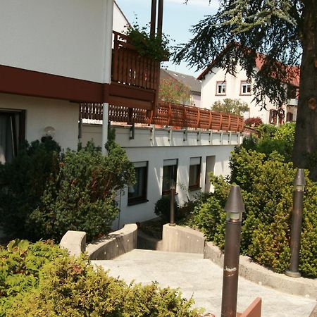 Hotel Garni Sebastian Kirrweiler  Экстерьер фото
