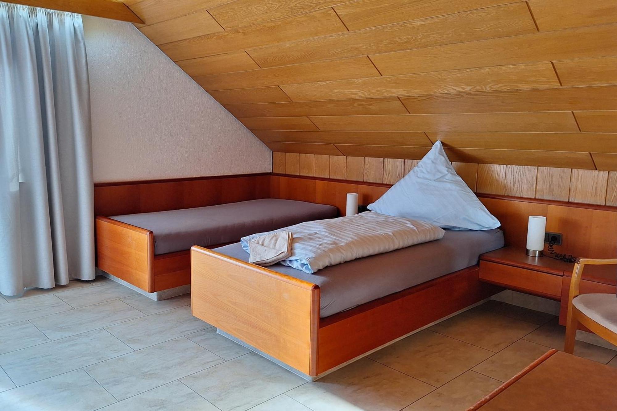 Hotel Garni Sebastian Kirrweiler  Экстерьер фото