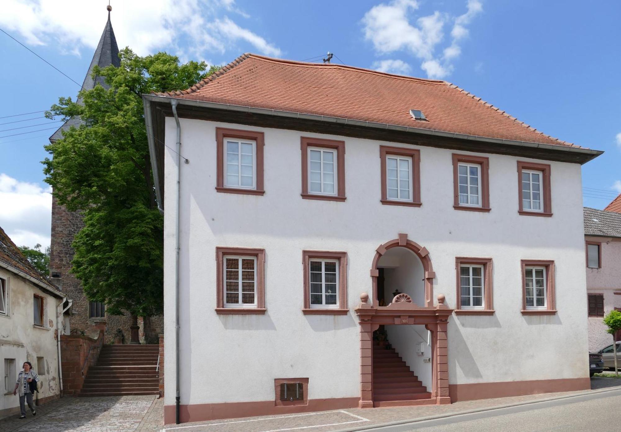 Hotel Garni Sebastian Kirrweiler  Экстерьер фото
